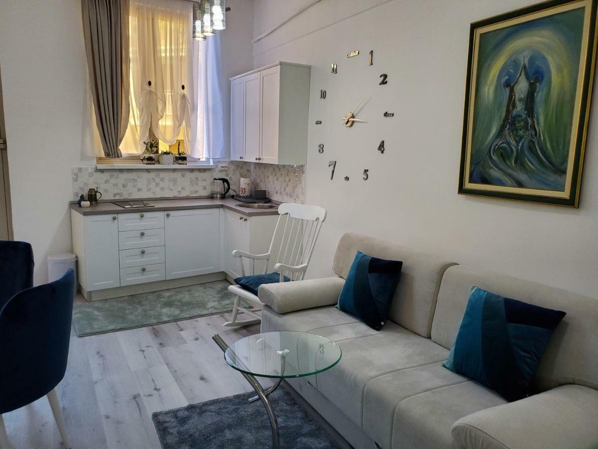 Mm Apartment *